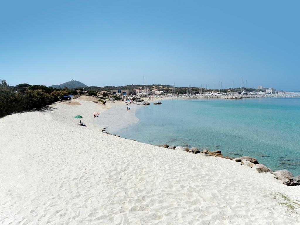 Villaggio Camping Spiaggia Del Riso Виласимиус Екстериор снимка
